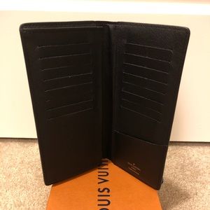 LOUIS VUITTON Graphite Damier Wallet